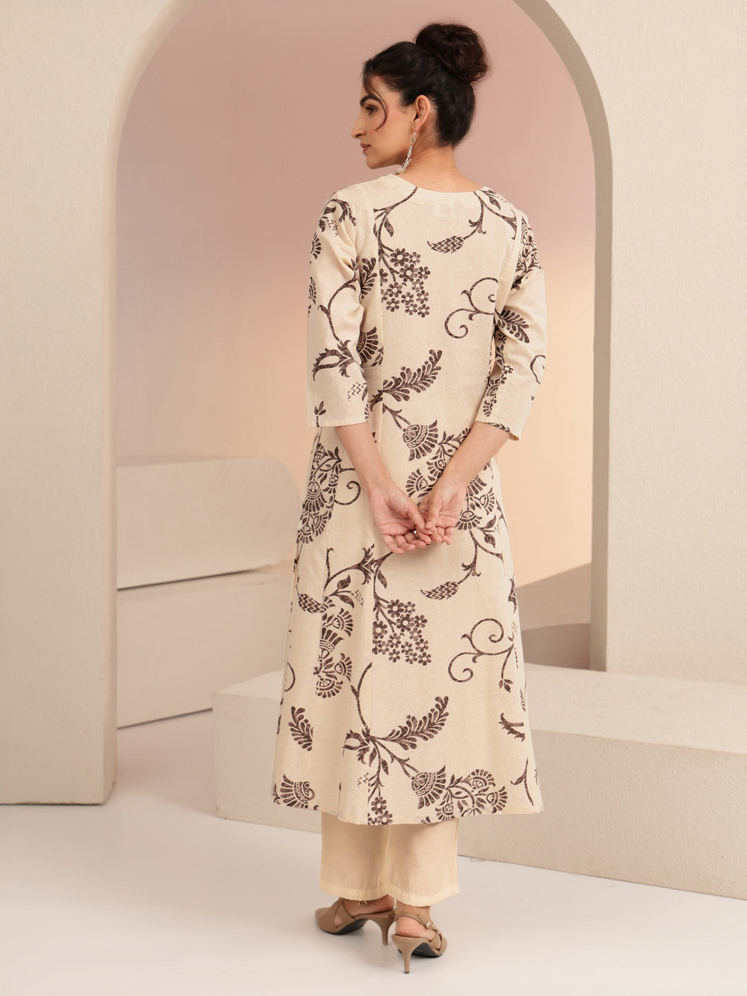 Libas Ivory Floral Printed Cotton Blend A-Line Kurta