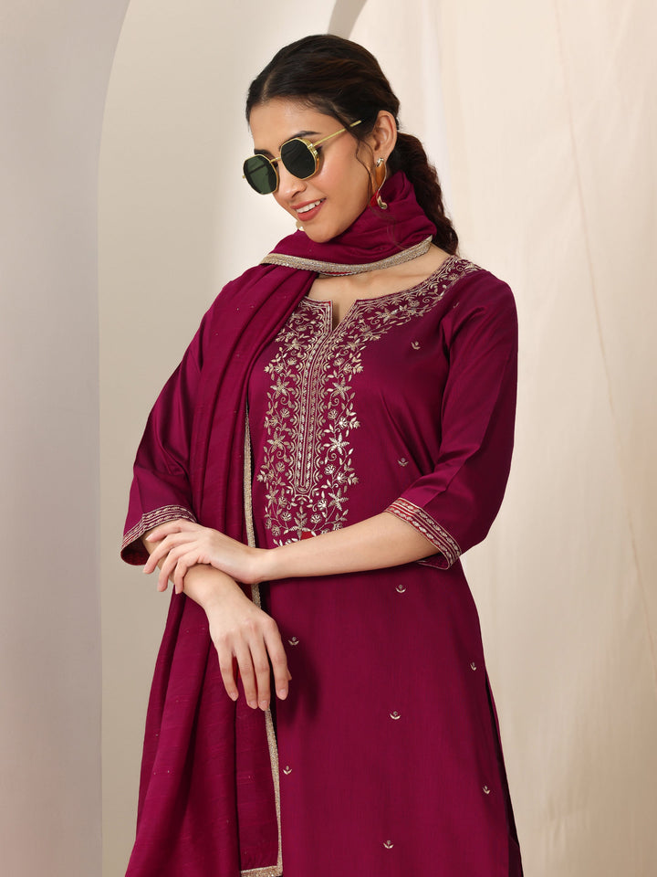 Pink Embroidered Silk Blend Straight Suit Set With Dupatta