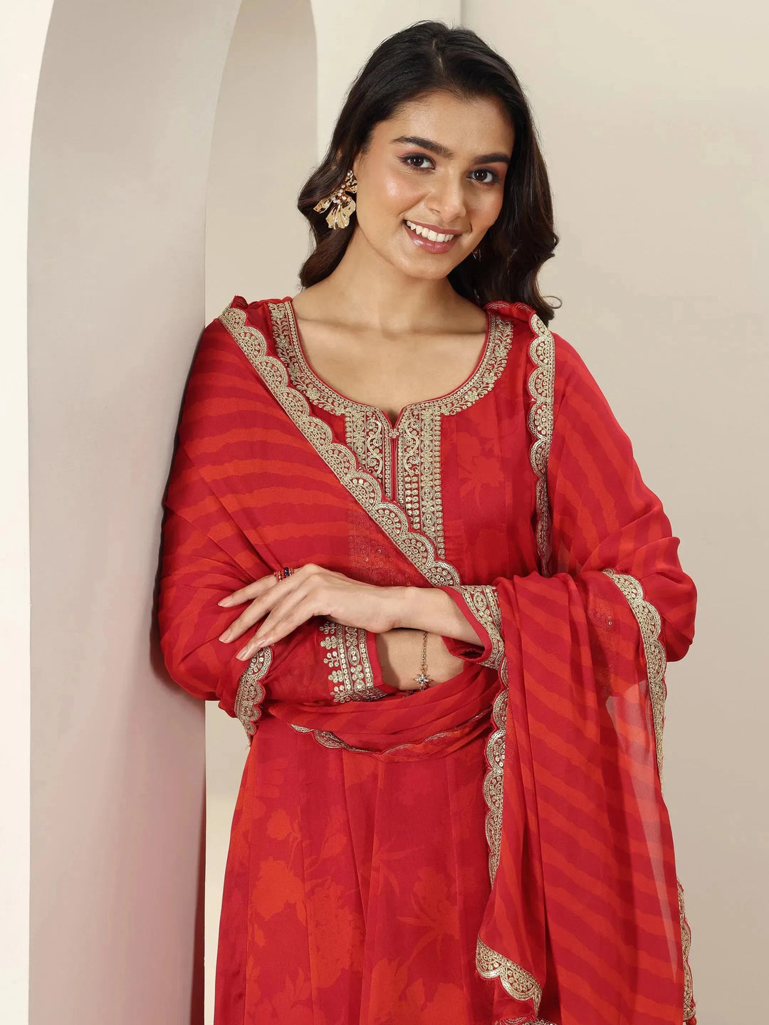 Red Embroidered Silk Blend Anarkali Suit Sets With Dupatta