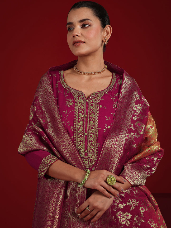 Pink Embroidered Silk Blend Straight Suit Set With Dupatta
