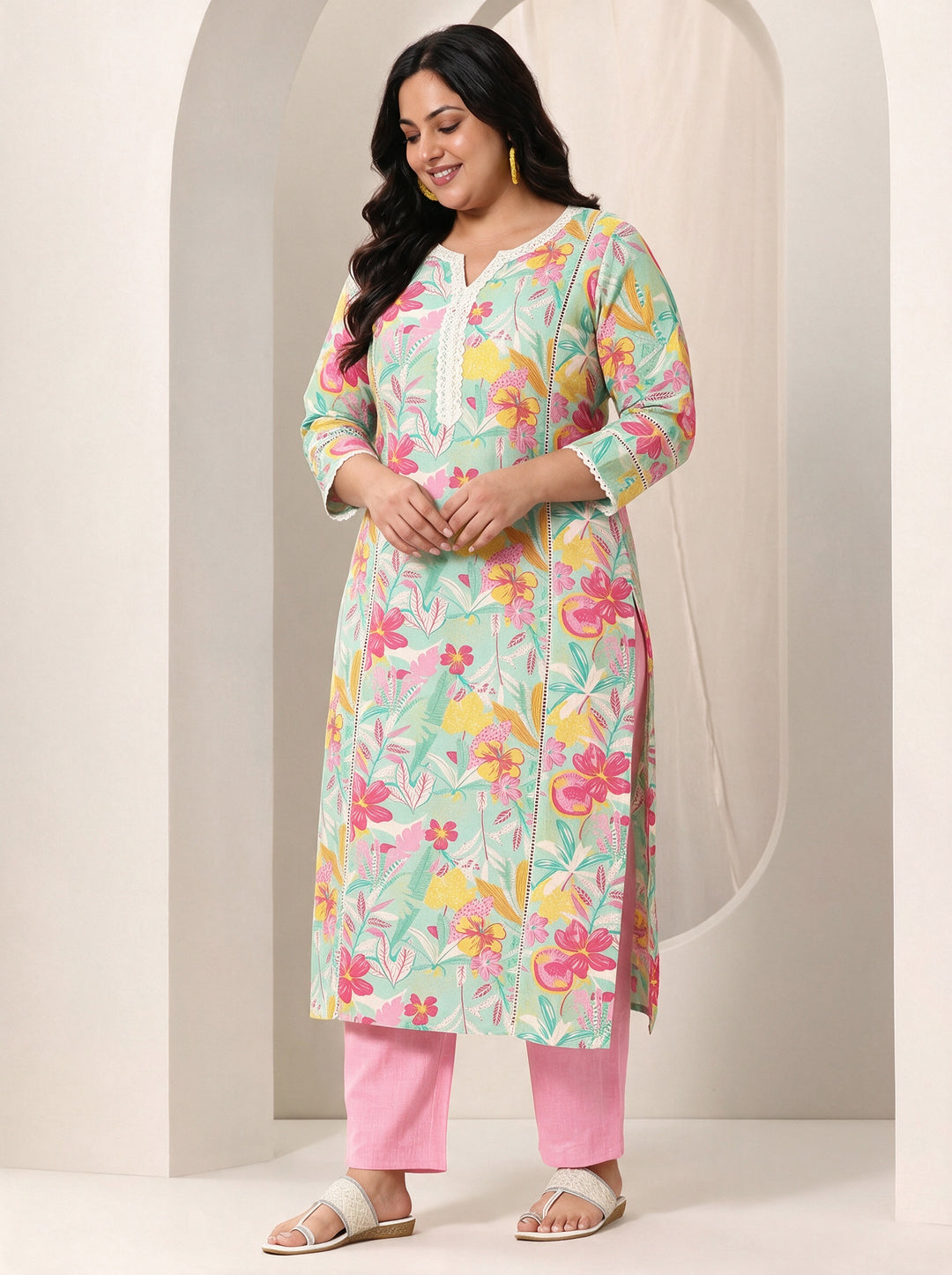 Plus Size Blue Floral Printed Cotton Straight Suit Set