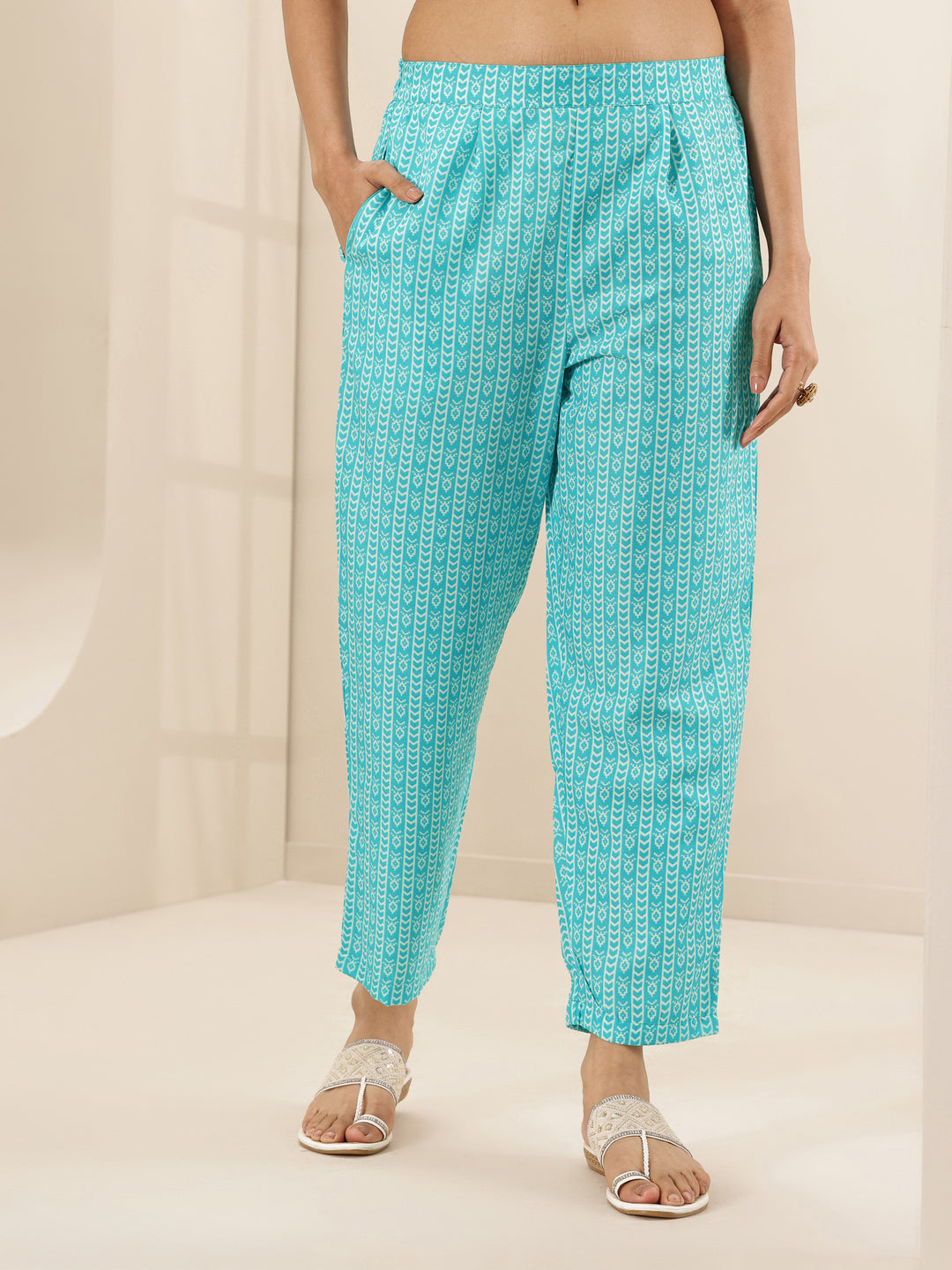 Turquoise Blue Printed Cotton Blend Straight Suit Sets With Dupatta