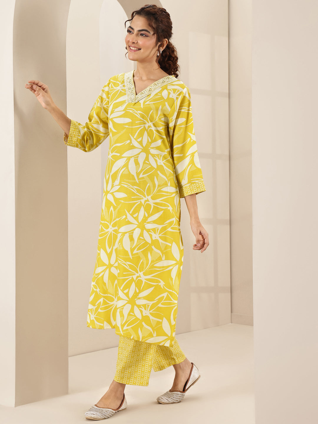 Yellow Printed Cotton Blend Straight Suit Sets With Dupatta