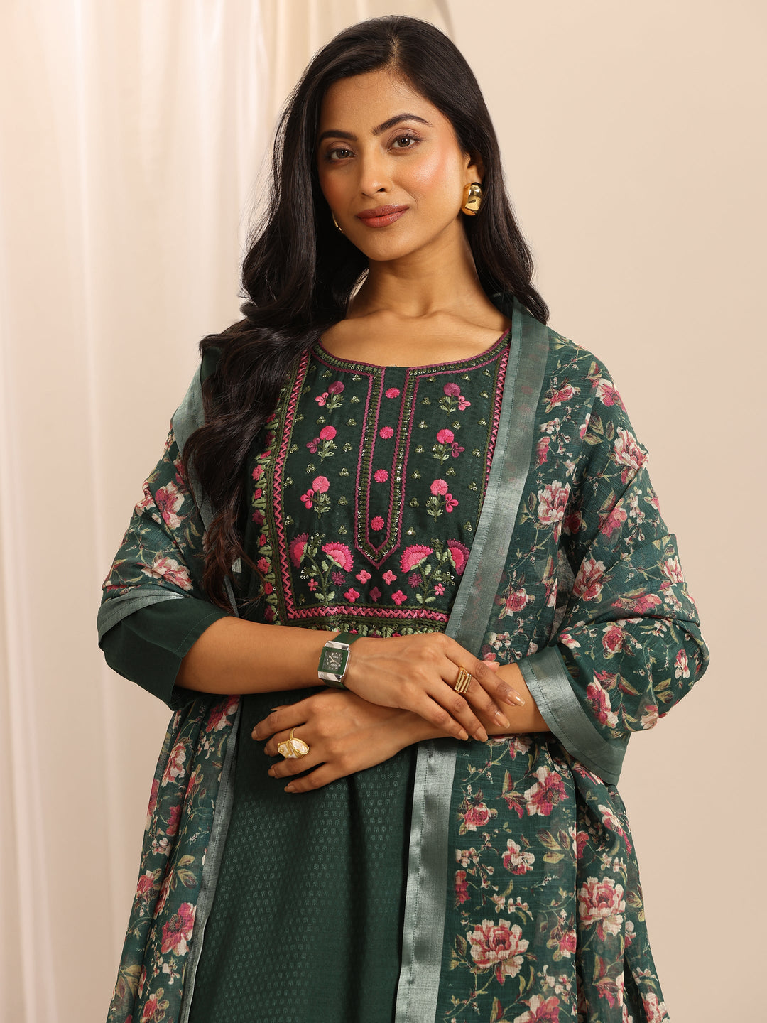 Green Woven Cotton Blend Straight Suit Set With Dupatta