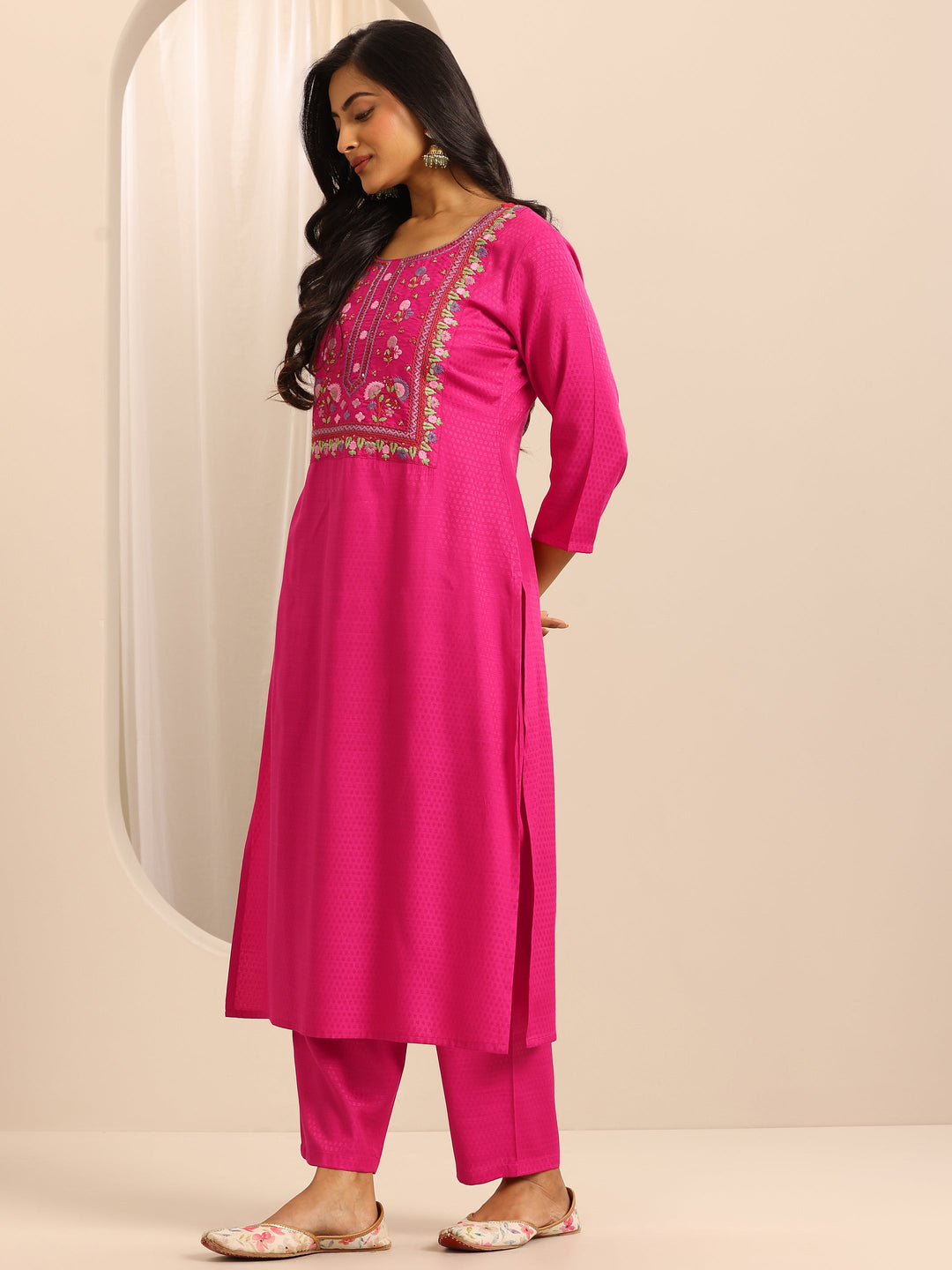 Pink Woven Cotton Blend Straight Suit Set With Dupatta