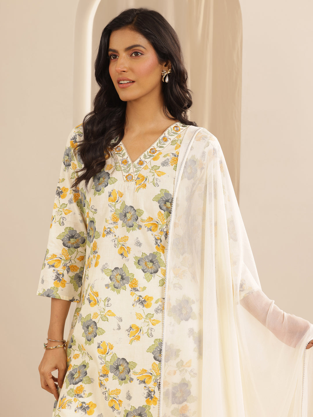 Off white Printed Cotton Straight Suit Set With Dupatta