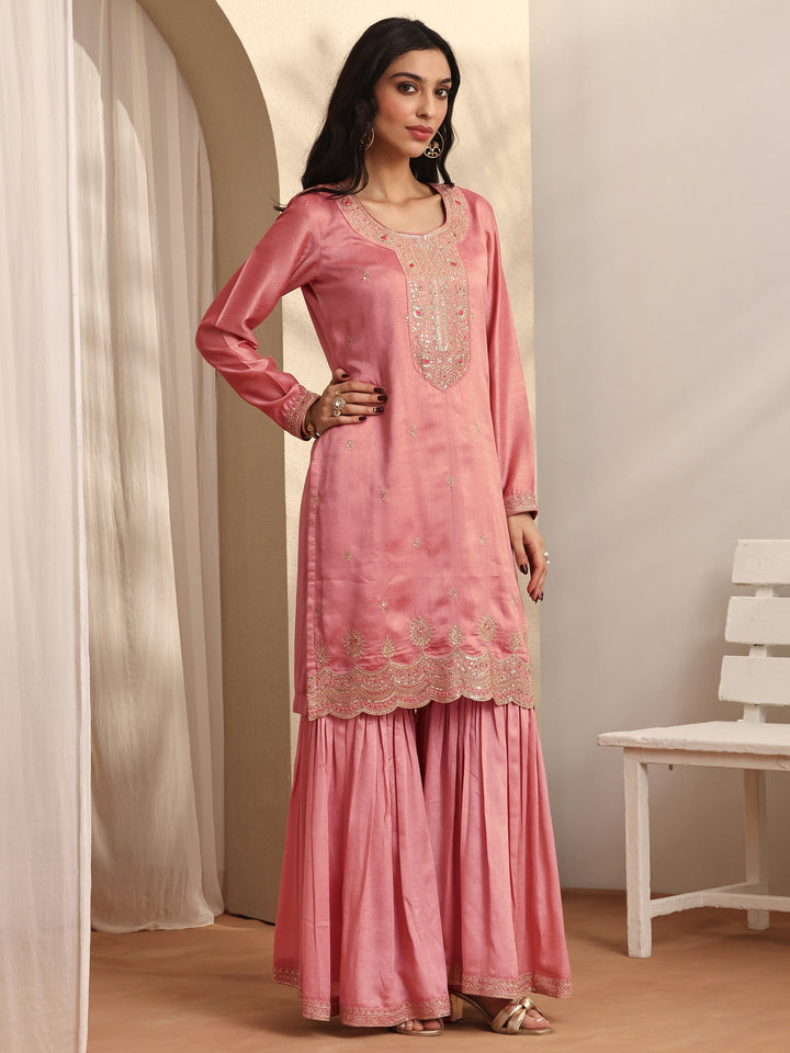 Pink Embroidered Silk blend Straight Suit Set With Dupatta