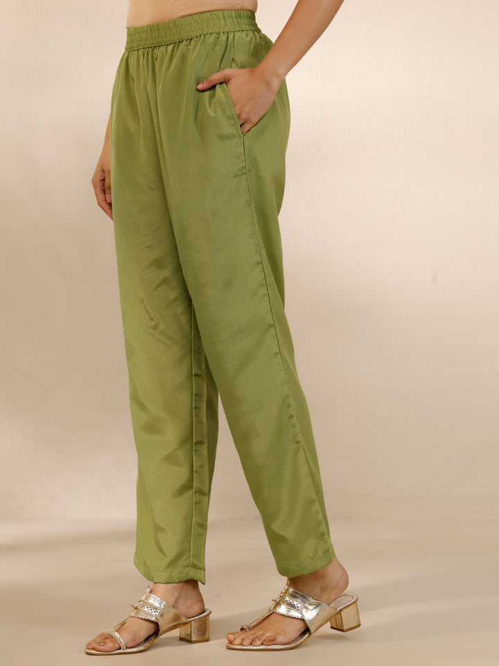 Green Embroidered Silk Blend Straight Suit Set With Dupatta