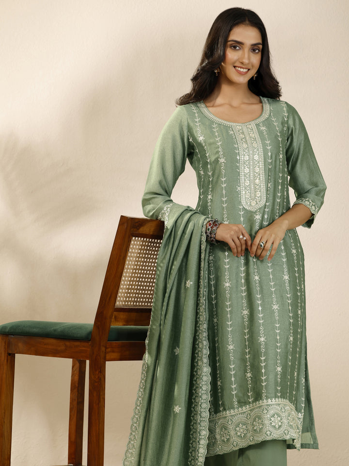Green Embroidered Silk Blend Straight Suit Set With Dupatta