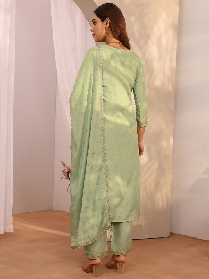 Green Embroidered Silk blend Straight Suit Set With Dupatta