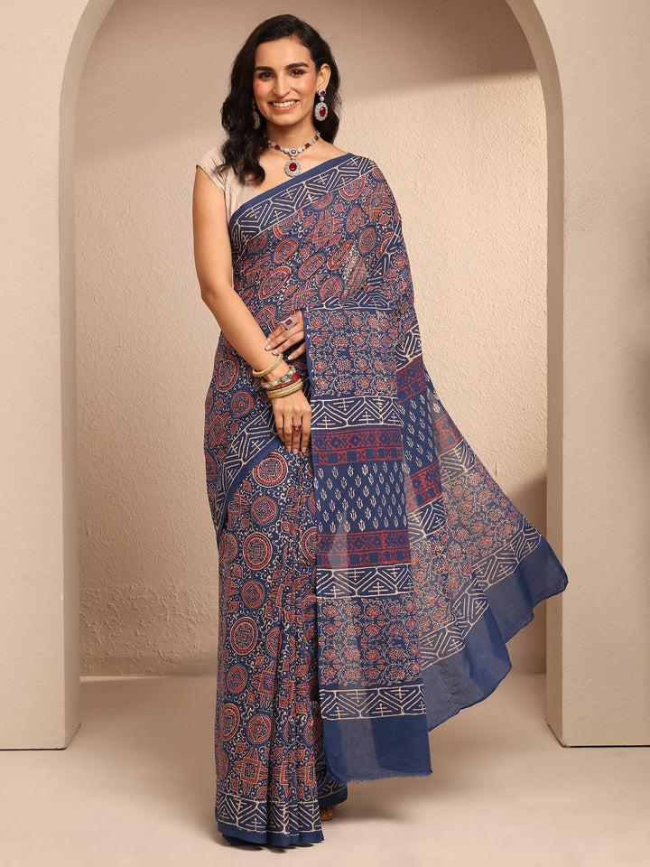 Blue Printed Cotton Saree With Unstitched Blouse Piece