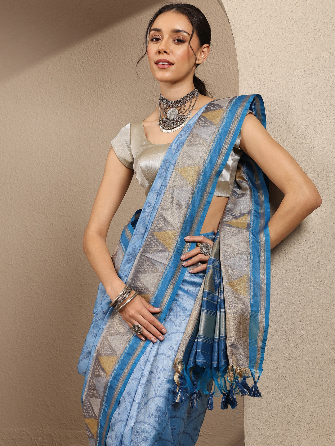 Blue Woven Design Silk Blend Saree With Unstitched Blouse Piece