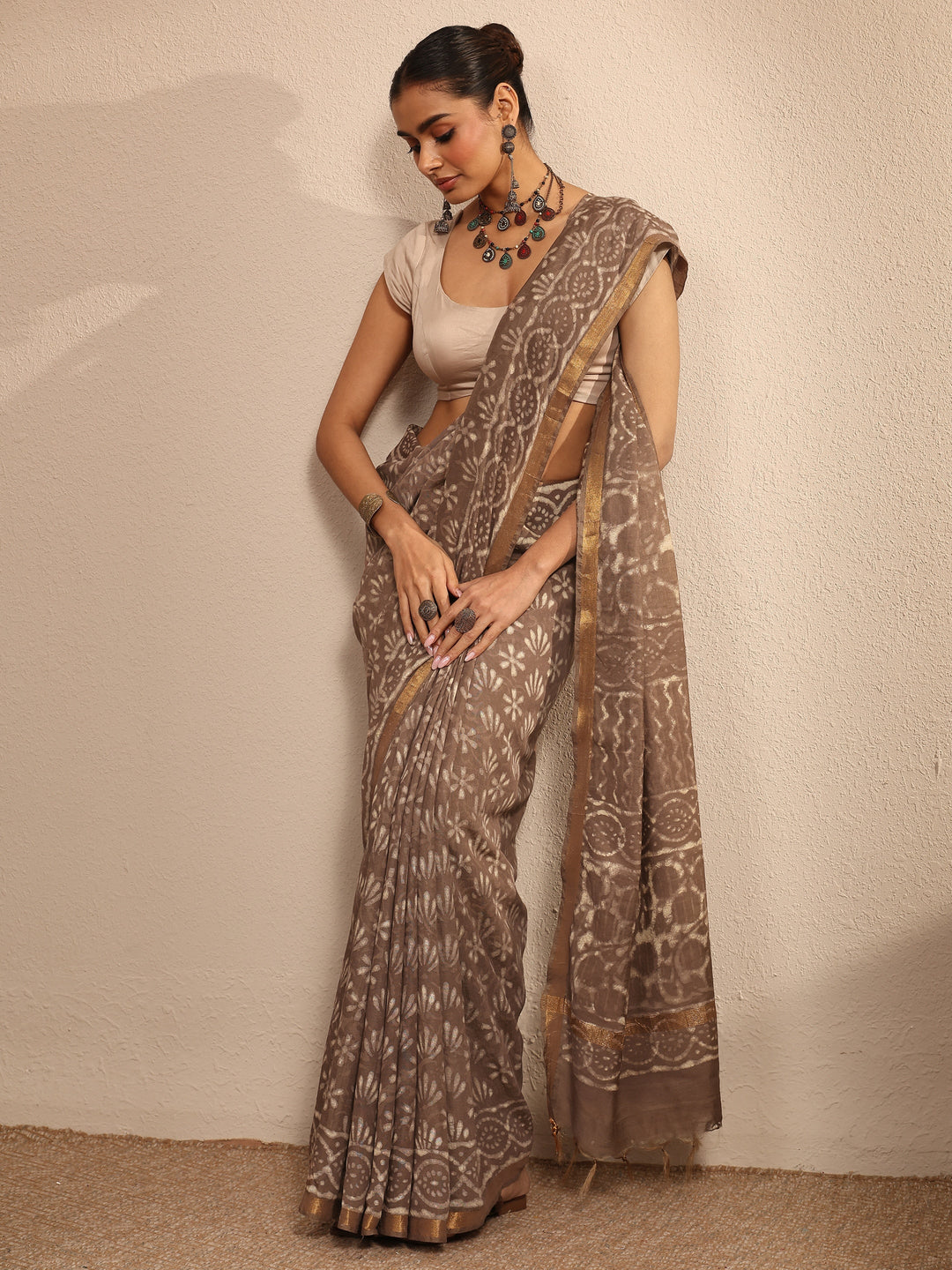 Brown Ikat Printed Cotton Saree With Unstitched Blouse Piece