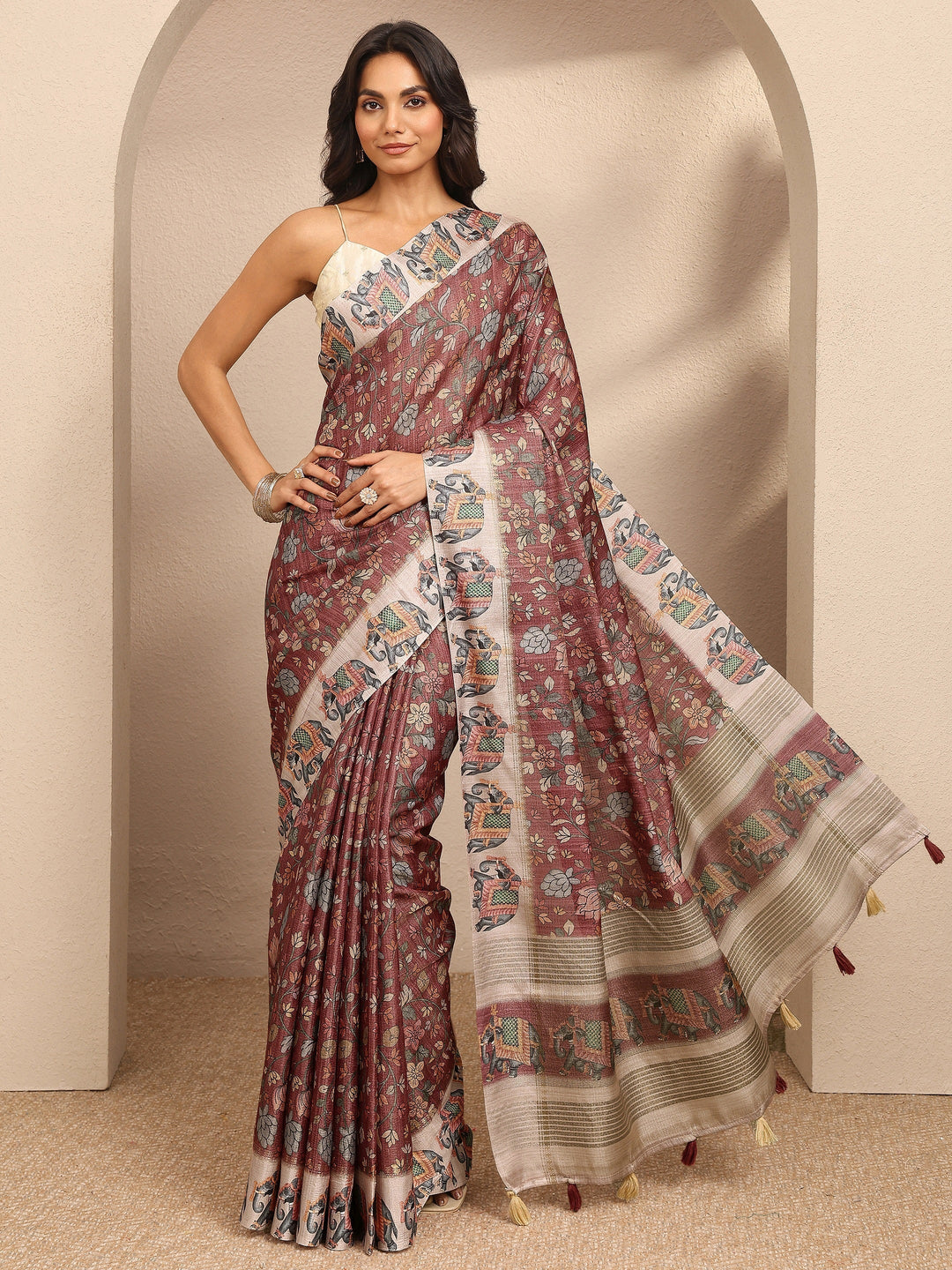 Brown Printed Silk Blend Saree With Unstitched Blouse Piece
