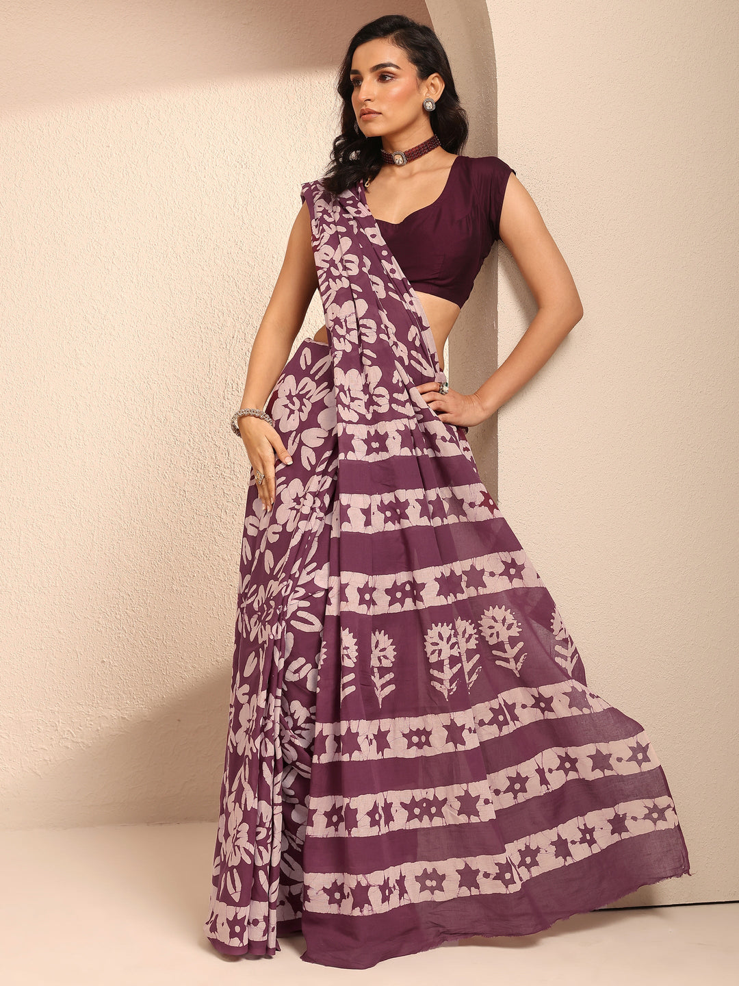 Burgundy Printed Cotton Saree With Unstitched Blouse Piece