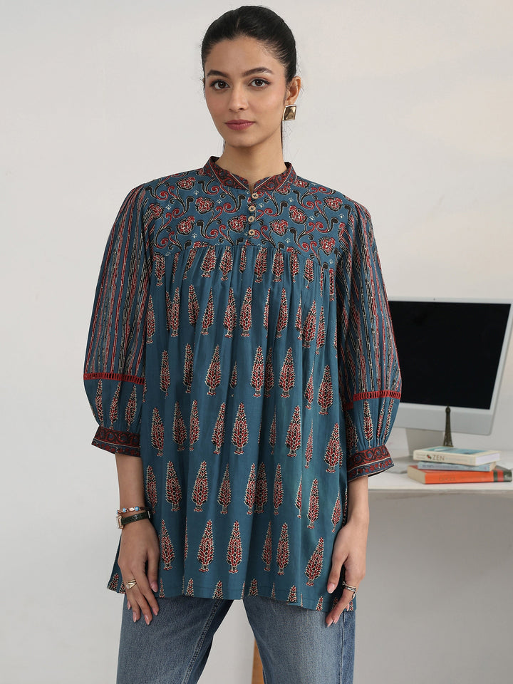 Blue Foliage Printed Cotton Blend A-Line Short Kurti