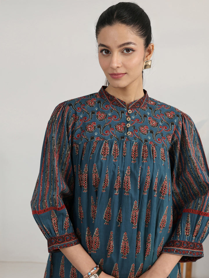 Blue Foliage Printed Cotton Blend A-Line Short Kurti