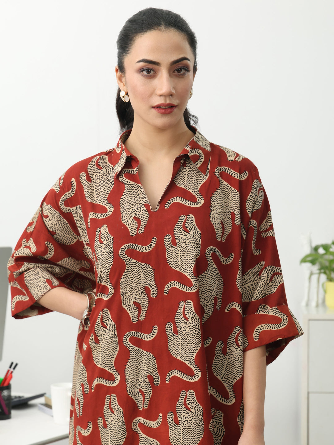 Power Move Red Quirky Print Cotton Blend Shirt