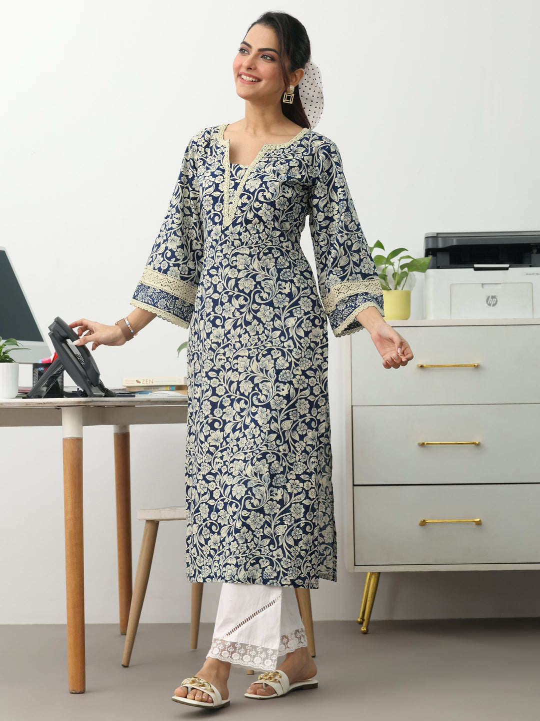 Blue Floral Printed Cotton Straight Kurta