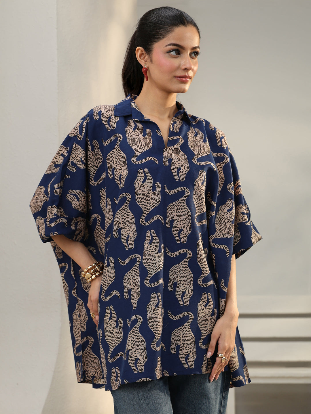 Power Move Blue Quirky Printed Cotton Blend Shirt
