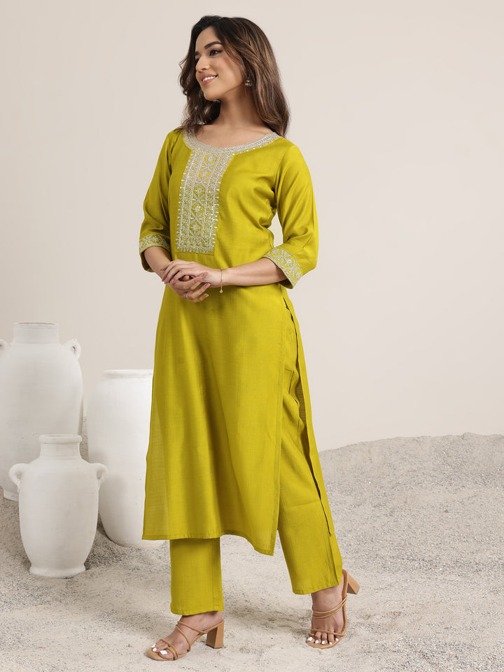 Green Yoke Design Silk Blend Straight Suit Set With Dupatta
