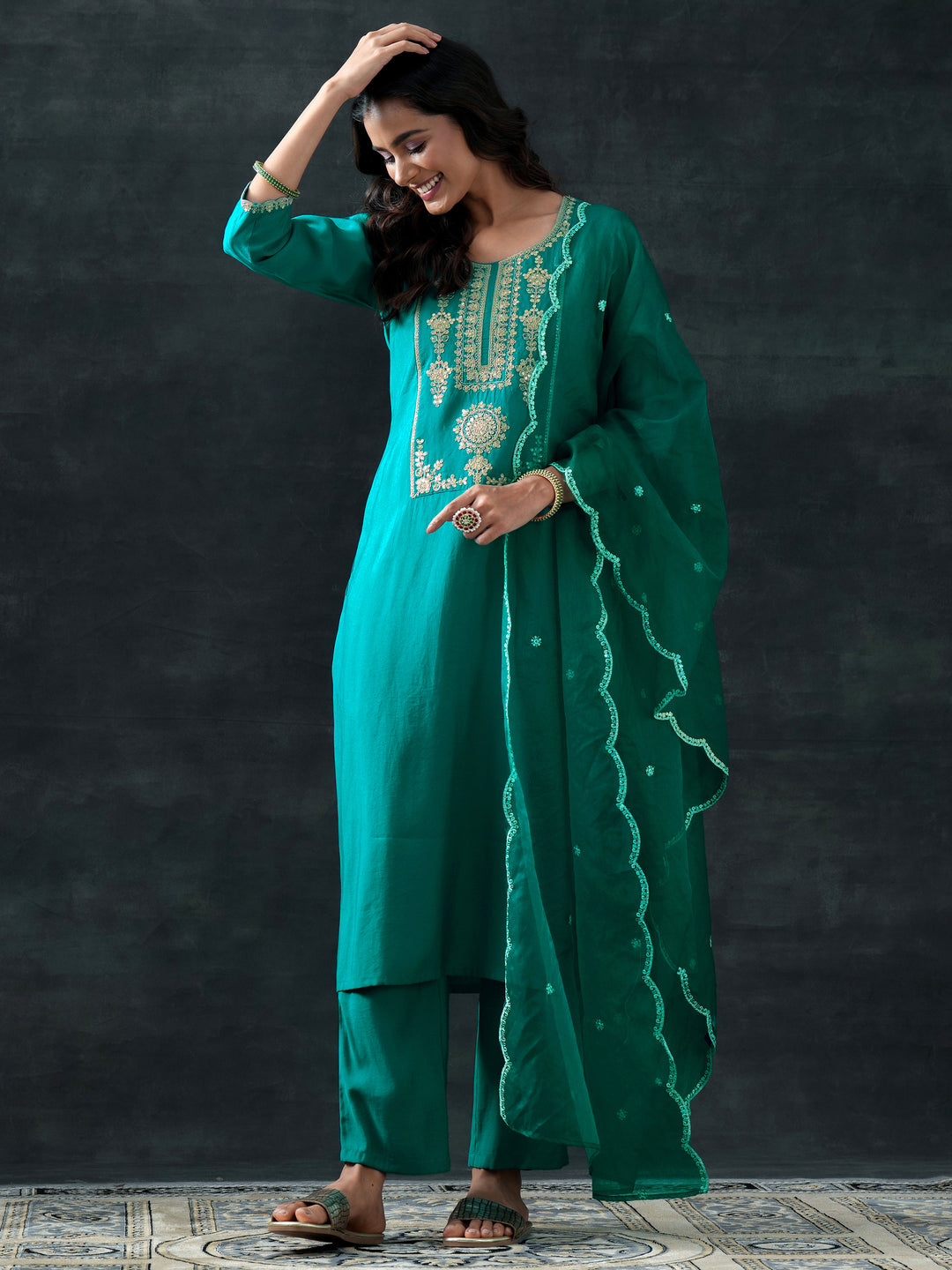 Green Embroidered Silk Blend Straight Suit Set With Dupatta