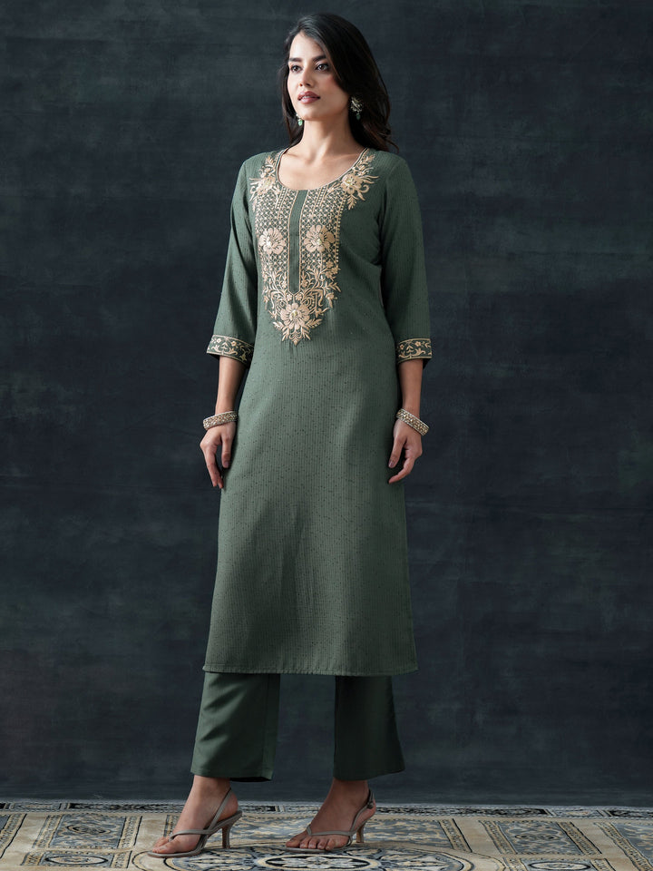 Green Embellished Silk Blend Straight Suit Set With Dupatta