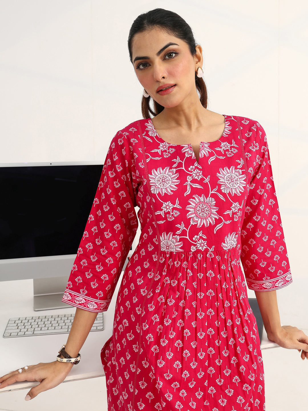 Pink Floral Printed Cotton Blend Straight Suit Set With Dupatta