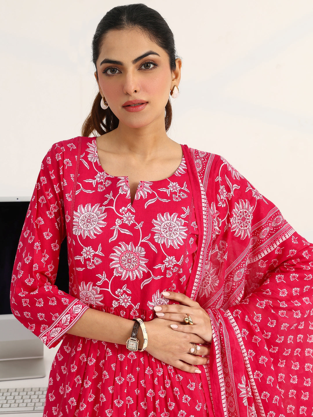 Pink Floral Printed Cotton Blend Straight Suit Set With Dupatta