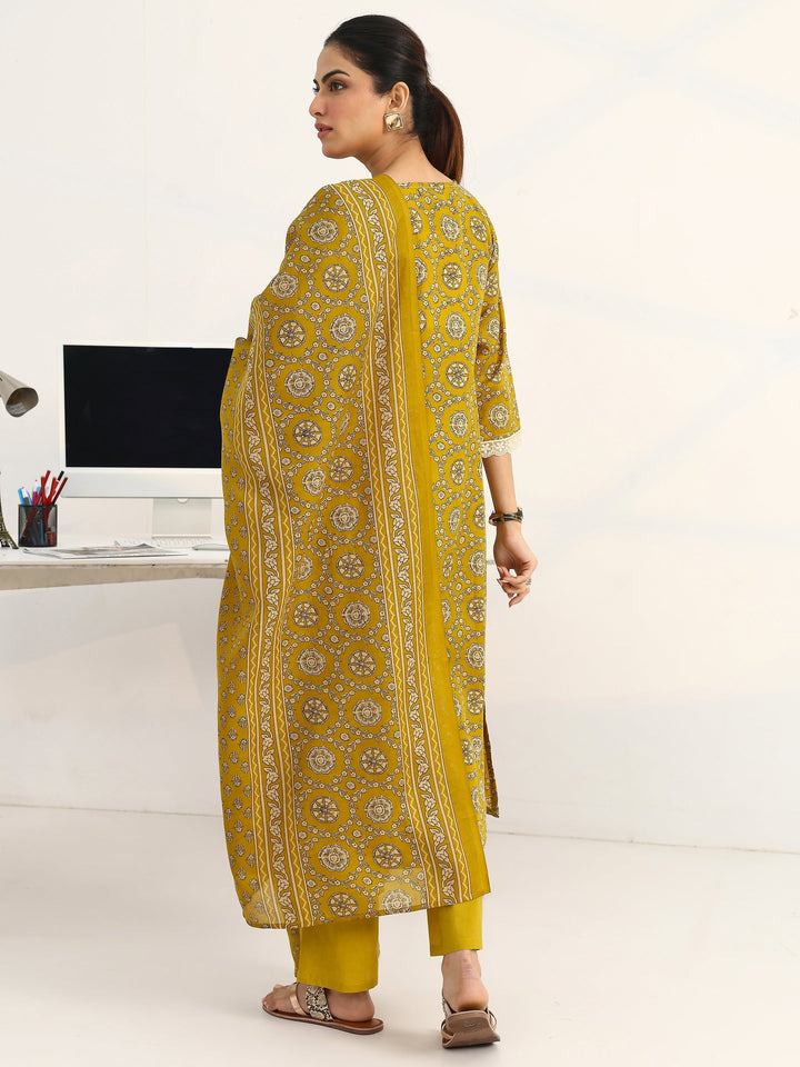 Green Floral Printed Cotton Blend A-Line Suit Set With Dupatta