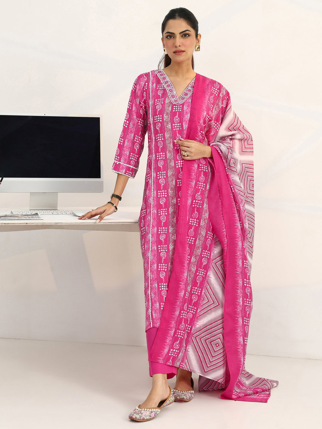 Pink Poise Ethnic Printed Cotton Blend Straight Suit Set