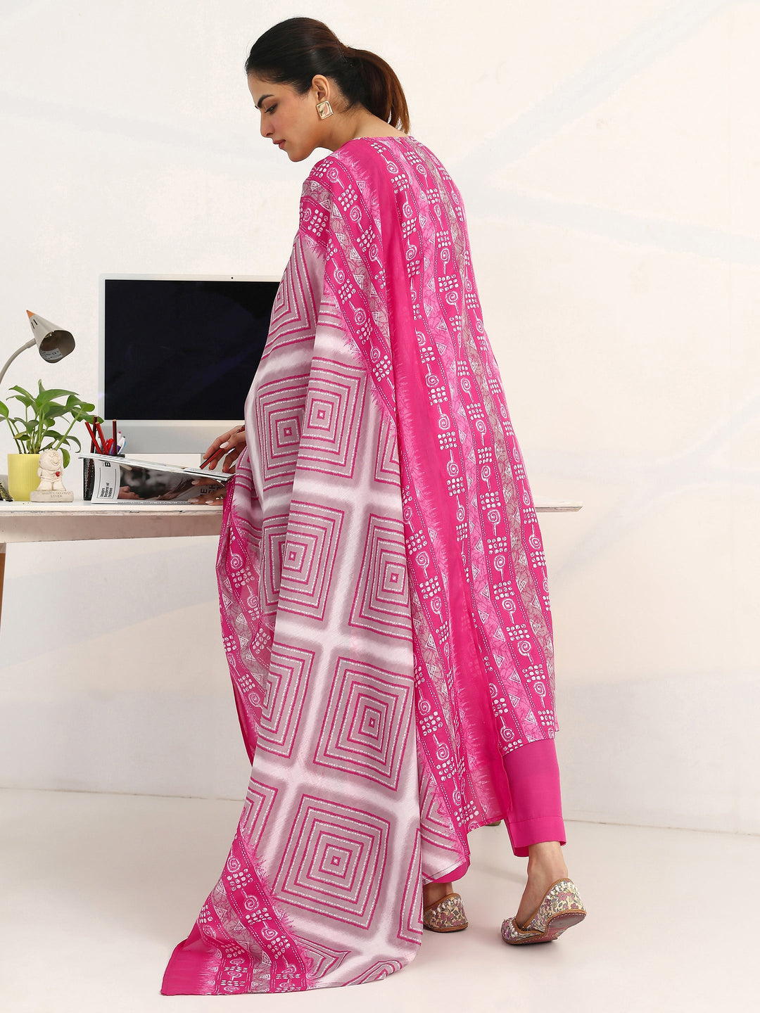 Pink Poise Ethnic Printed Cotton Blend Straight Suit Set