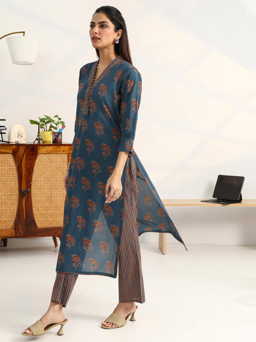 Blue Floral Printed Cotton Blend Straight Suit Set With Dupatta