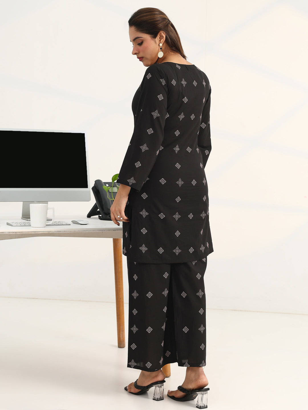 Black Geometric Printed Cotton Blend Straight Kurta Set