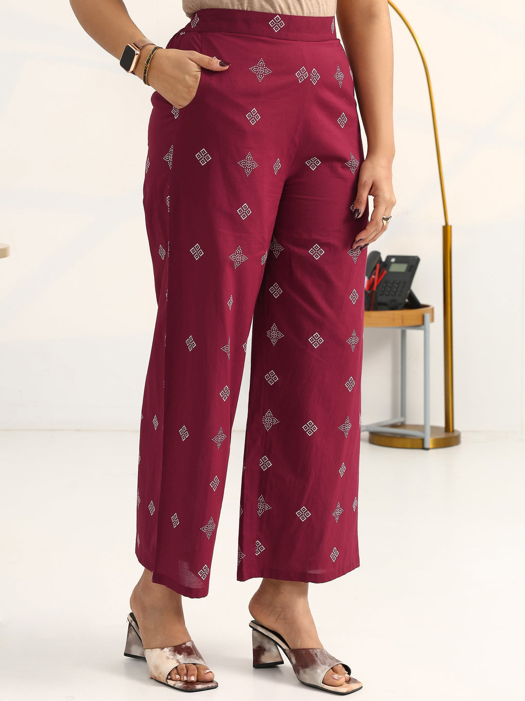 Pink Geometric Printed Cotton Blend Straight Kurta Set