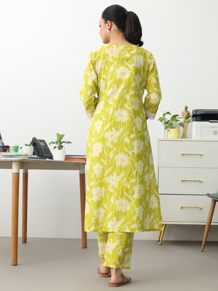 Green Floral Printed Cotton Blend Straight Kurta Set