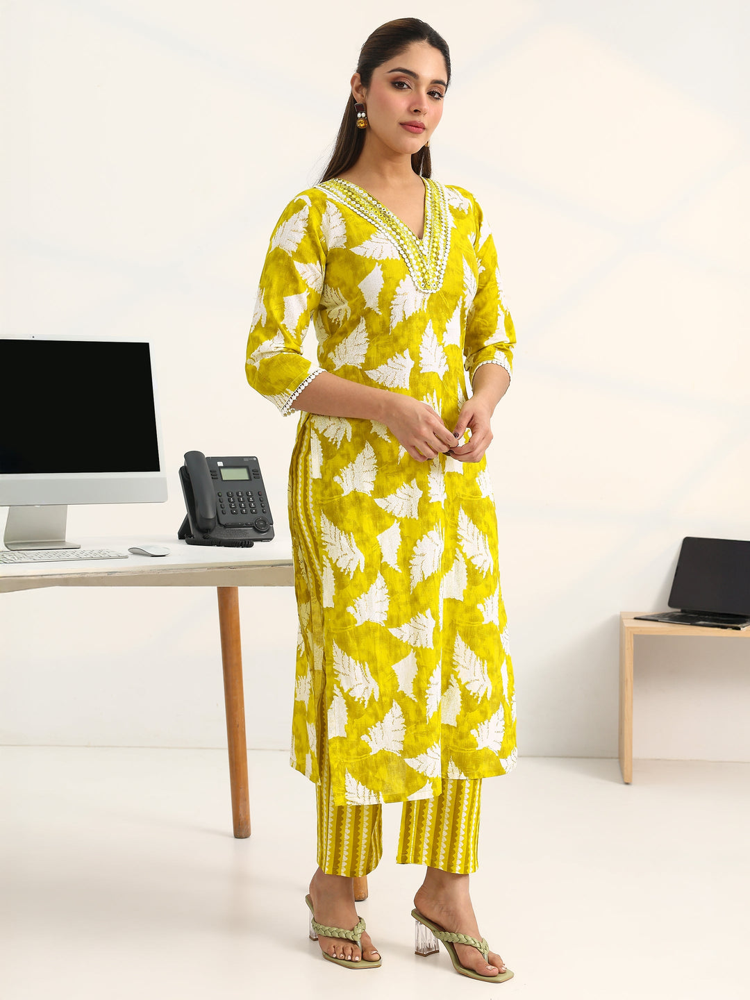 Green Floral Printed Cotton Blend Straight Suit Set With Dupatta