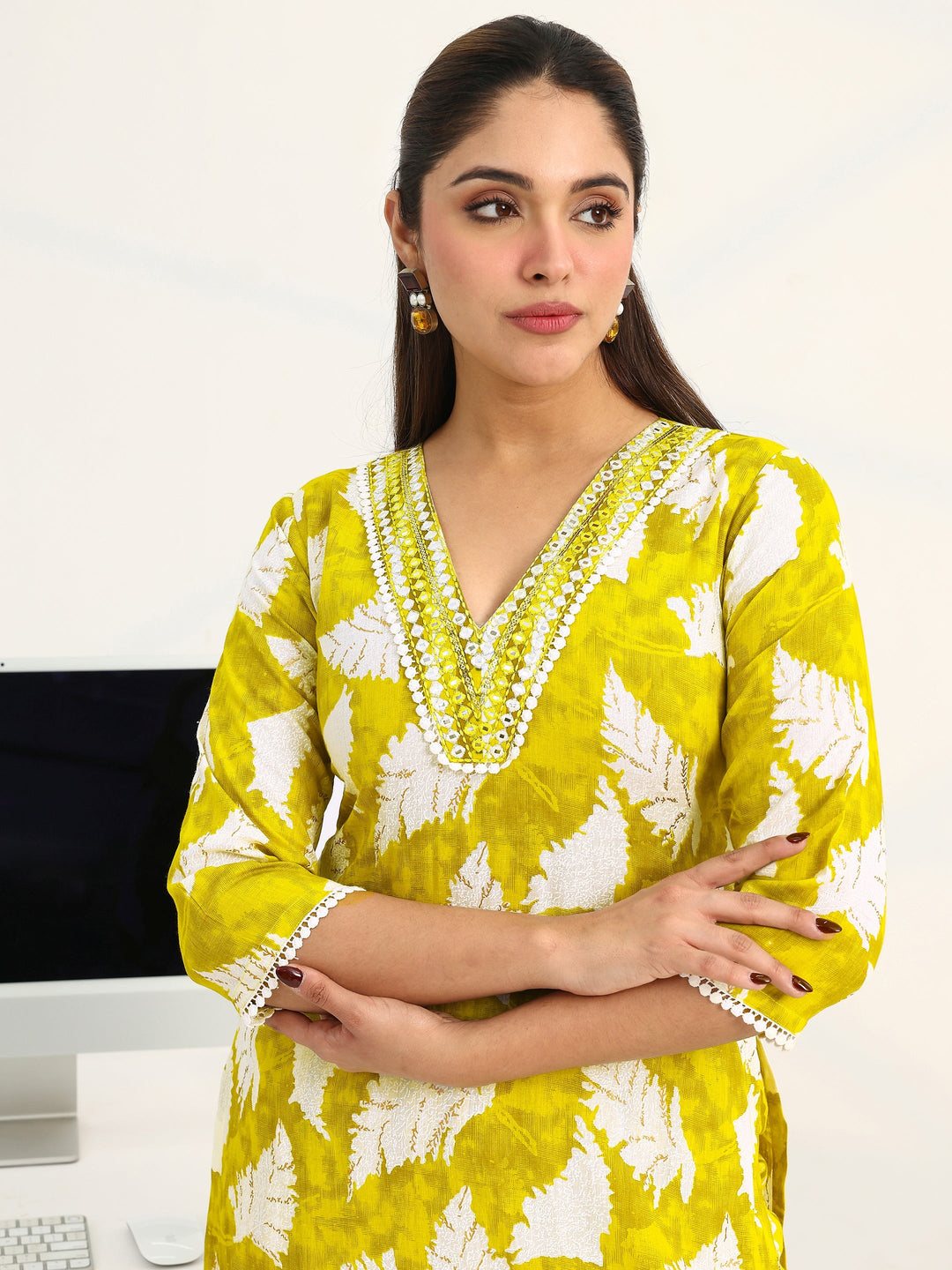 Green Floral Printed Cotton Blend Straight Suit Set With Dupatta