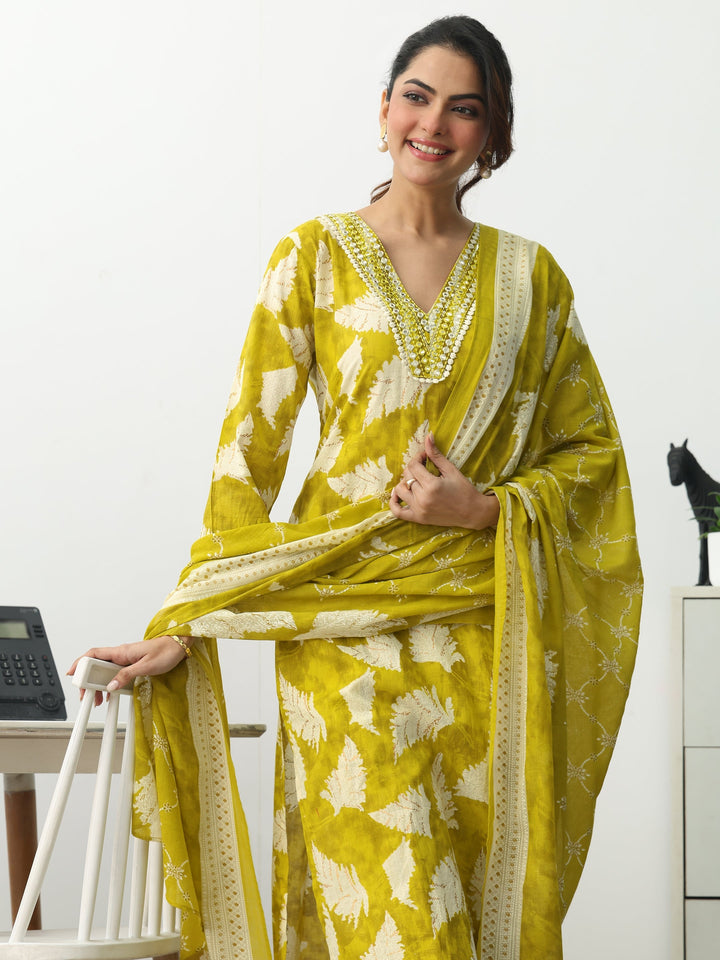 Green Floral Printed Cotton Blend Straight Suit Set With Dupatta