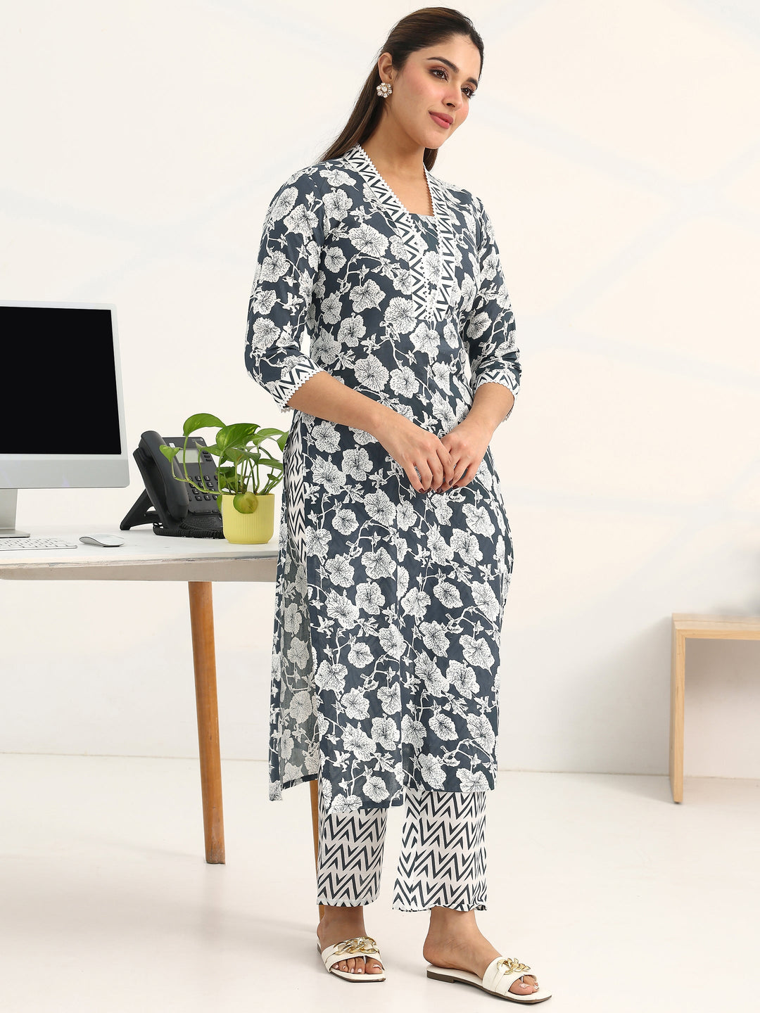 Grey Floral Printed Cotton Blend Straight Suit Set With Dupatta