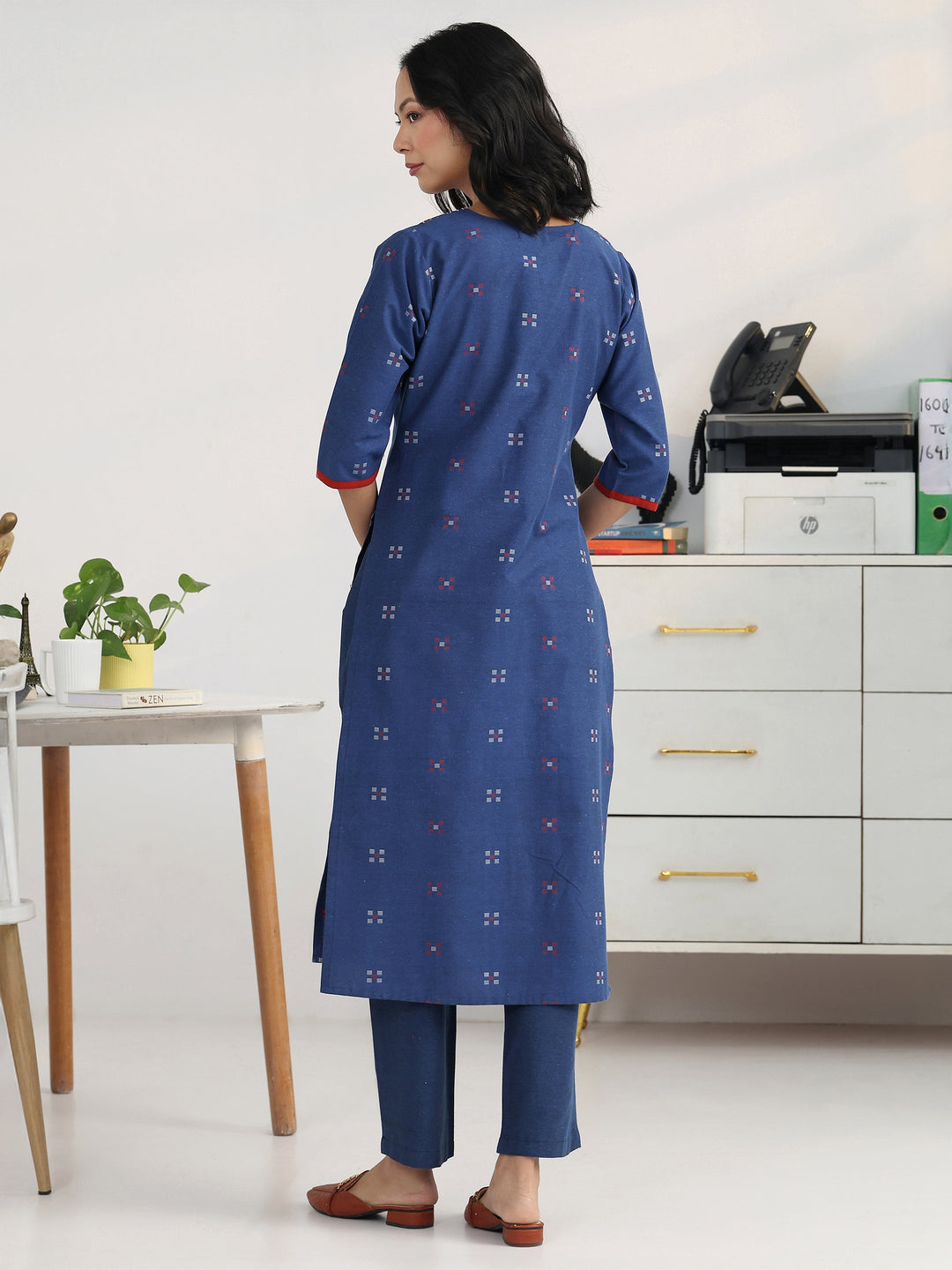 Form Fit Blue Woven Design Cotton Blend Kurta Set