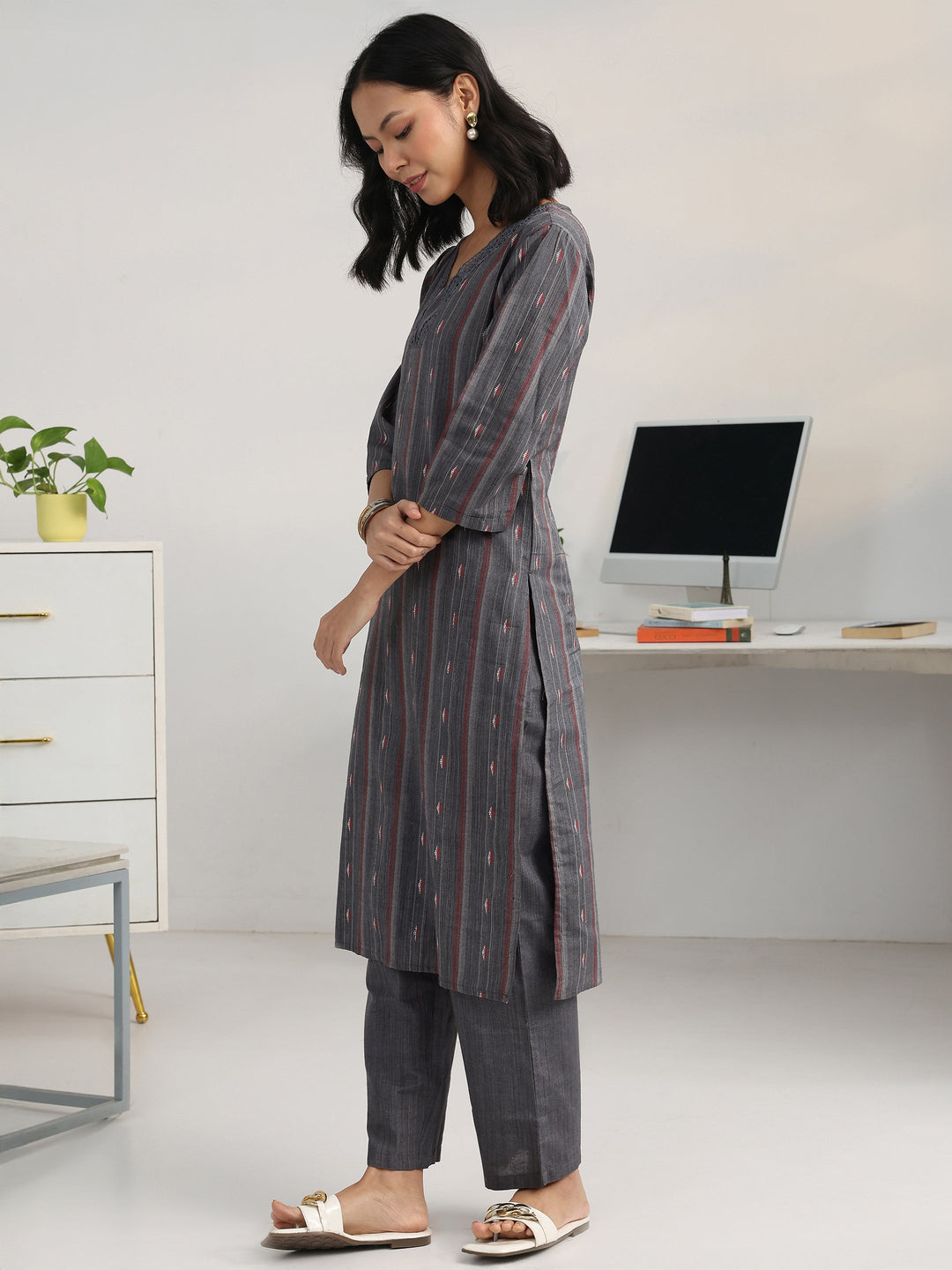 Grey Geometric Woven Design Cotton Blend Straight Suit Set With Dupatta