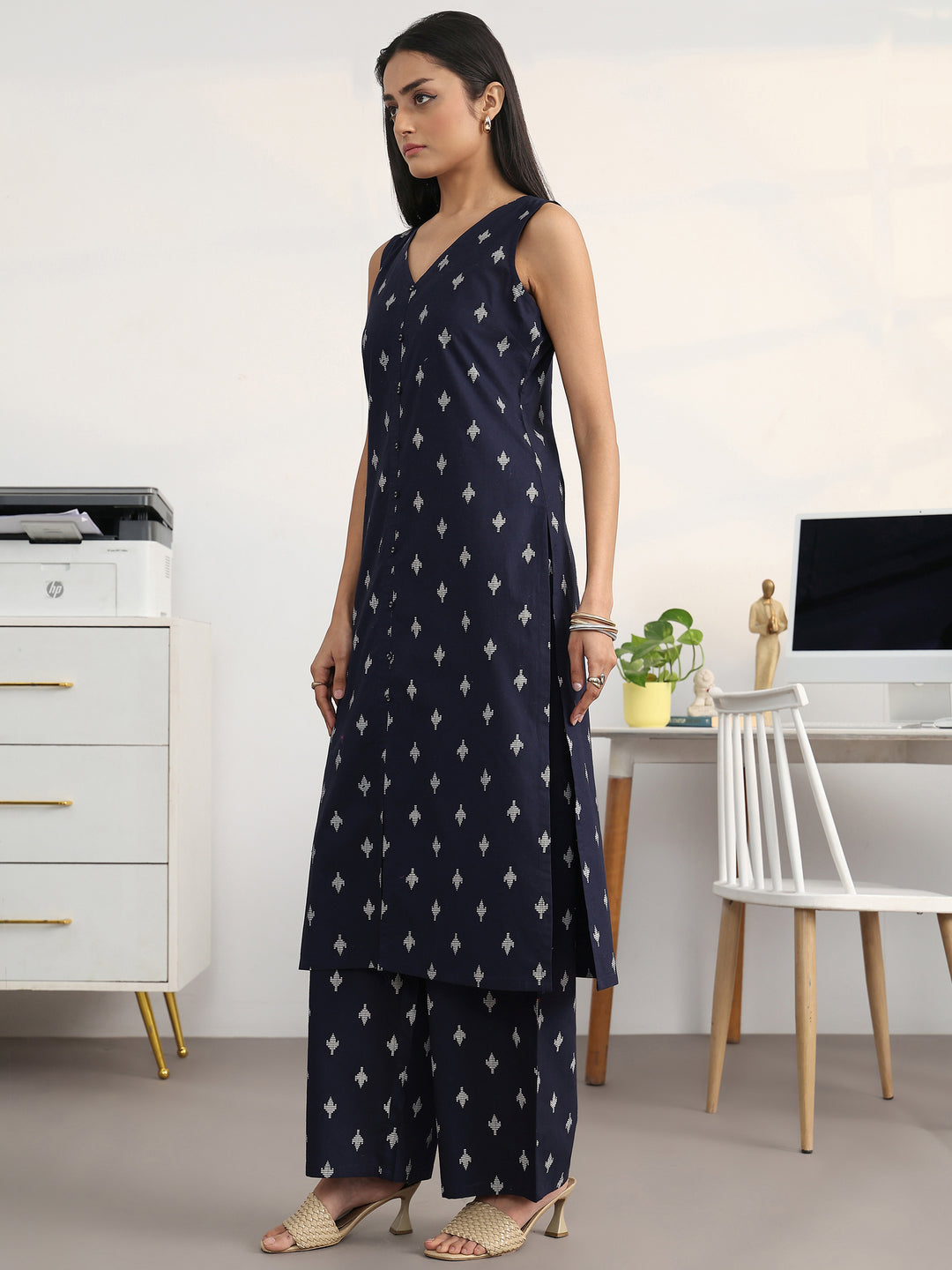 Navy Blue Floral Printed Cotton Blend Straight Kurta Set