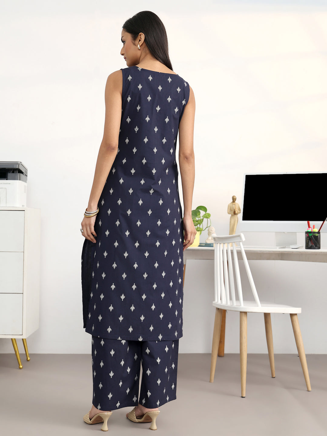 Navy Blue Floral Printed Cotton Blend Straight Kurta Set