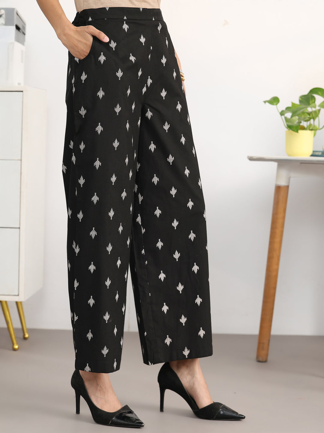 Black Floral Printed Cotton Blend Straight Kurta Set