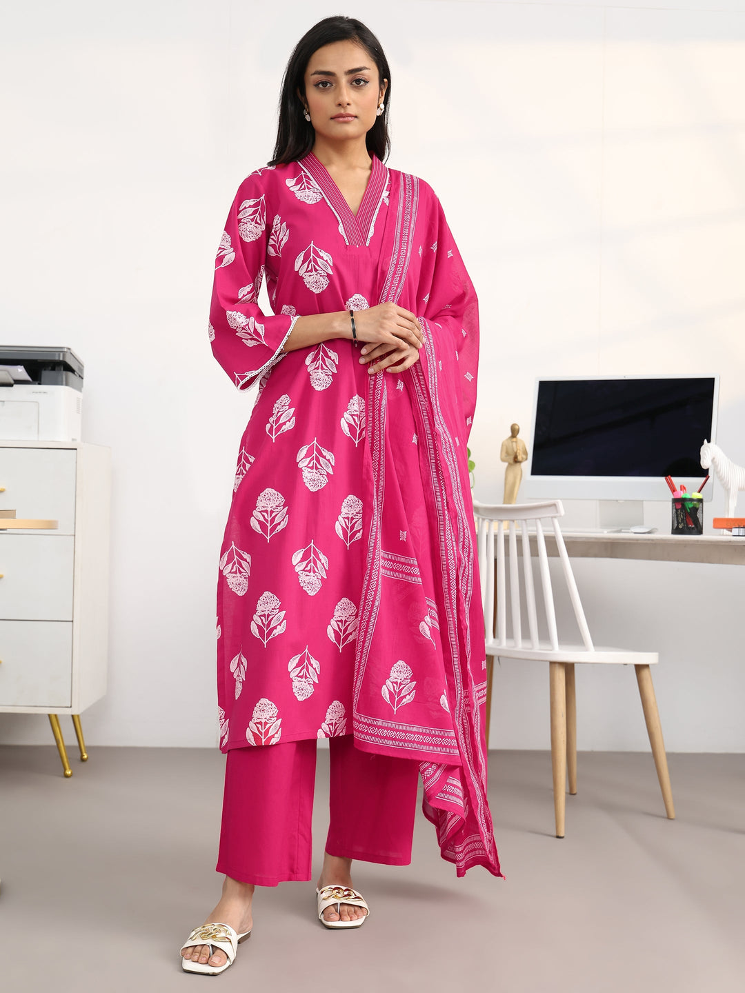 Pink Floral Printed Cotton Blend Straight Suit Set With Dupatta