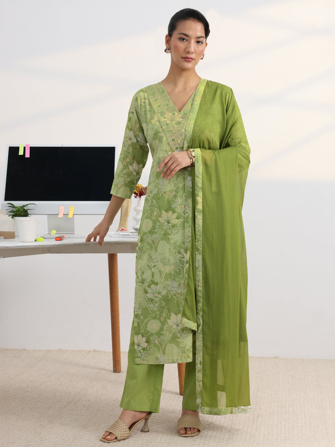 Green Floral Printed Cotton Blend Straight Suit Set With Dupatta