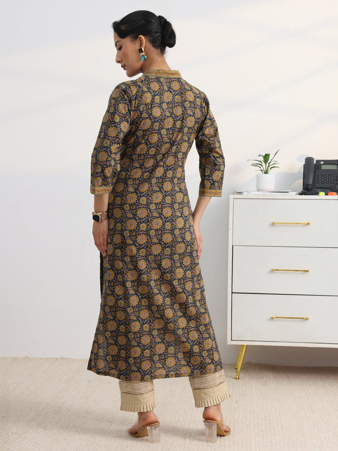 Blue Printed Cotton Blend Straight Kurta