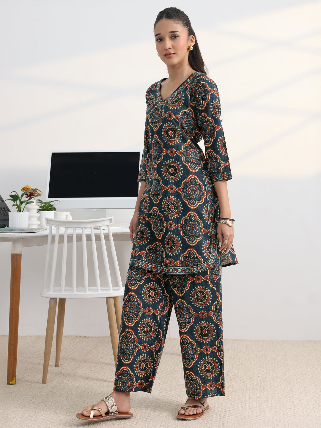 Blue Printed Cotton Blend Straight Kurta Set