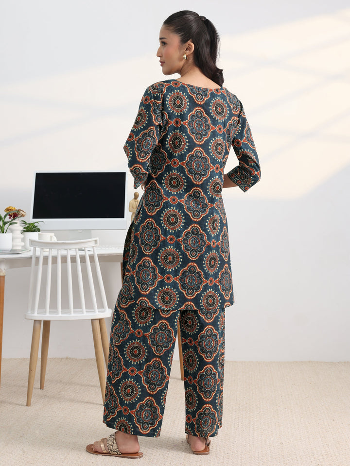 Blue Printed Cotton Blend Straight Kurta Set